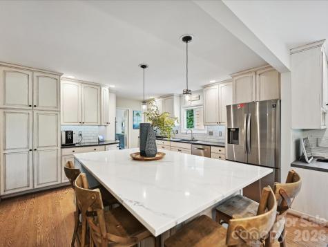 327 Whitestone Road Charlotte NC 28270