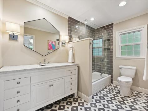 327 Whitestone Road Charlotte NC 28270
