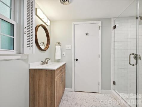 327 Whitestone Road Charlotte NC 28270