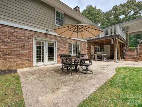 327 Whitestone Road Charlotte NC 28270