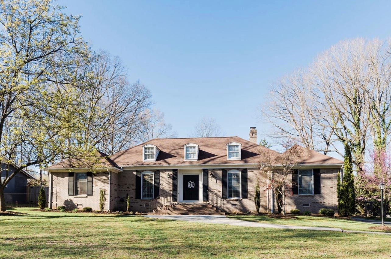 1231 18th Avenue NE Hickory NC 28601