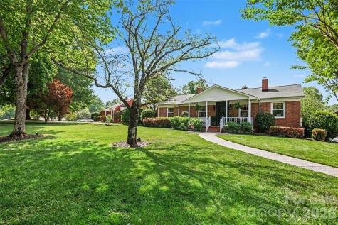 107 Peachtree Street Belmont NC 28012