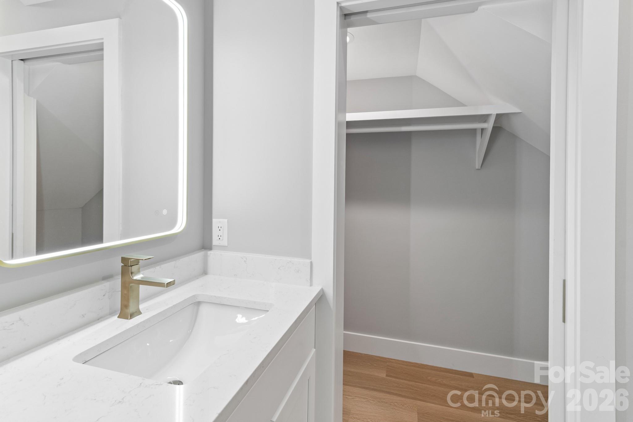 62 Upper Moffitt Road Asheville NC 28805