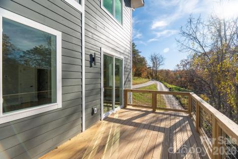 62 Upper Moffitt Road Asheville NC 28805