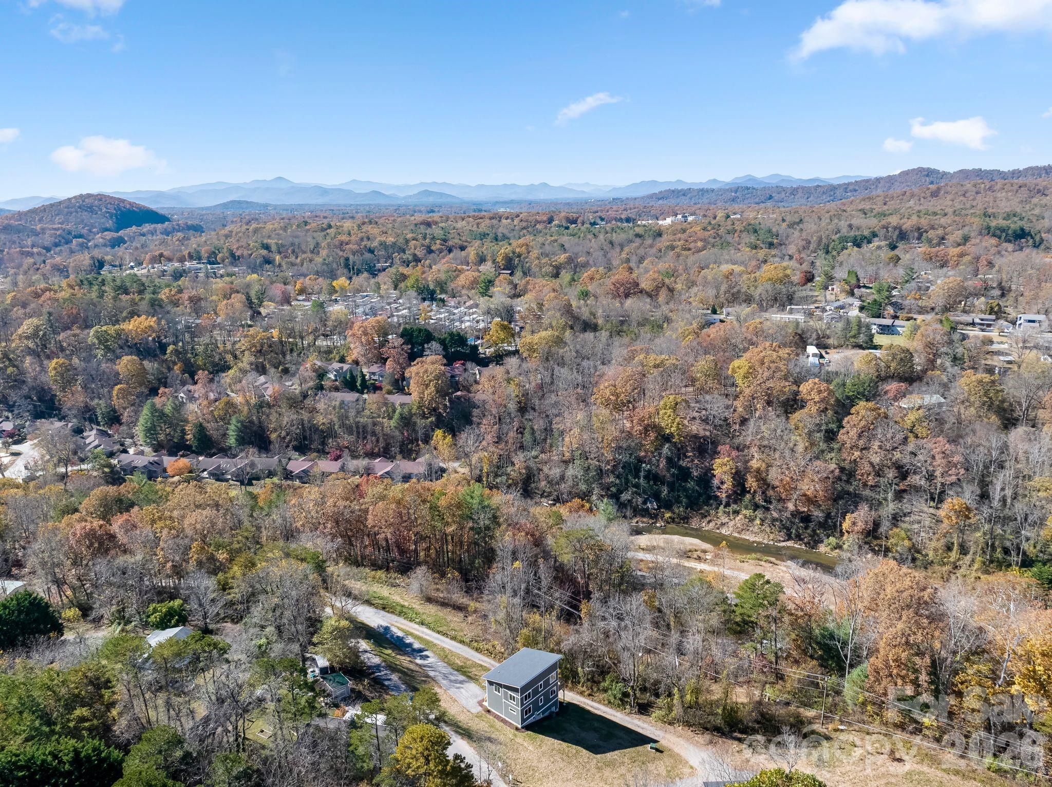 62 Upper Moffitt Road Asheville NC 28805