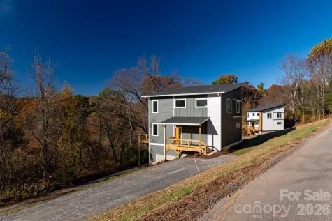 62 Upper Moffitt Road Asheville NC 28805