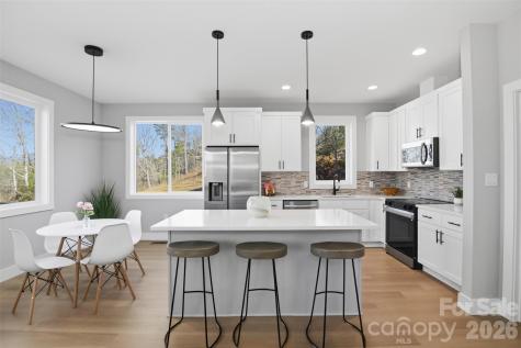 62 Upper Moffitt Road Asheville NC 28805