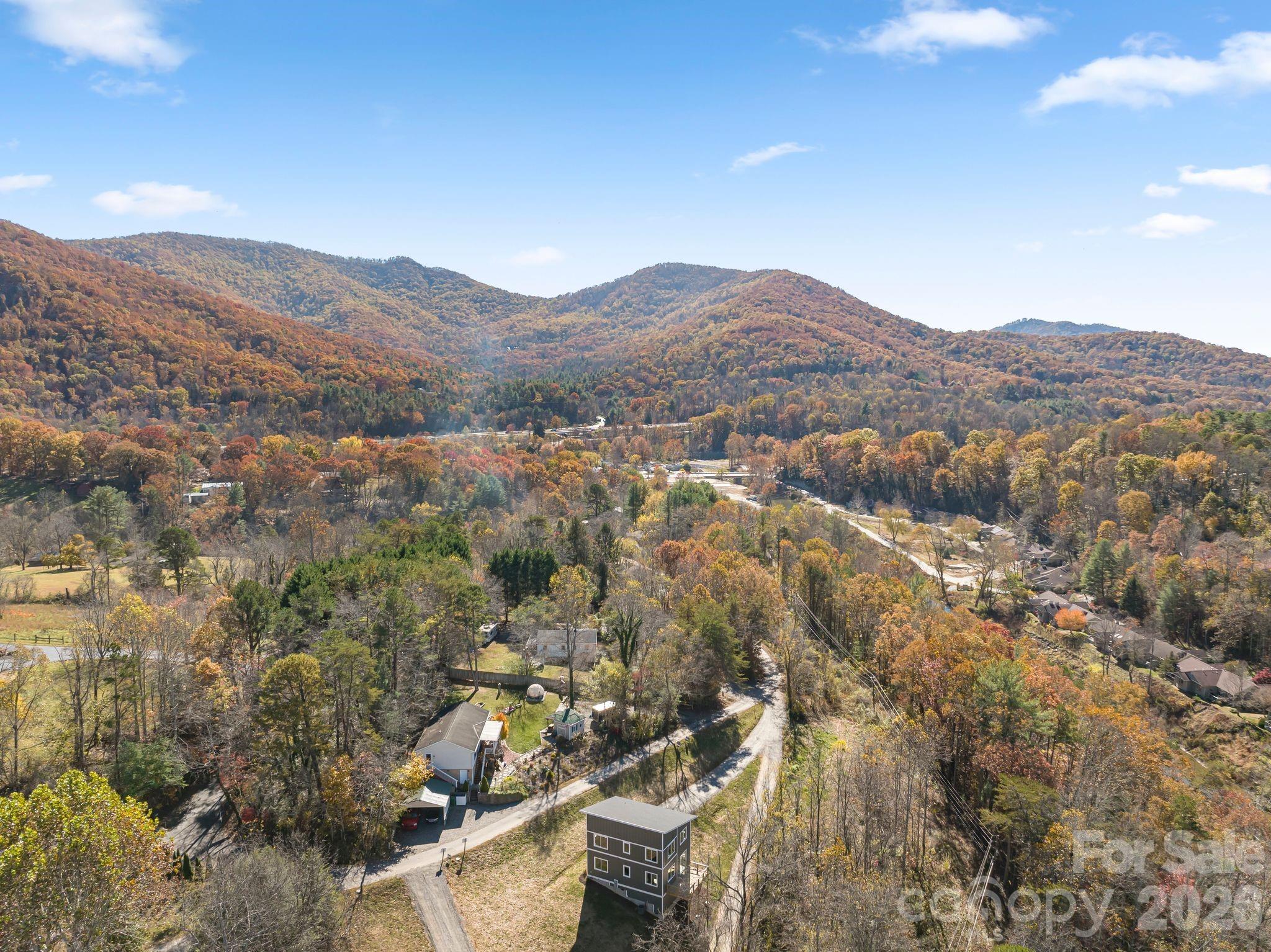 62 Upper Moffitt Road Asheville NC 28805