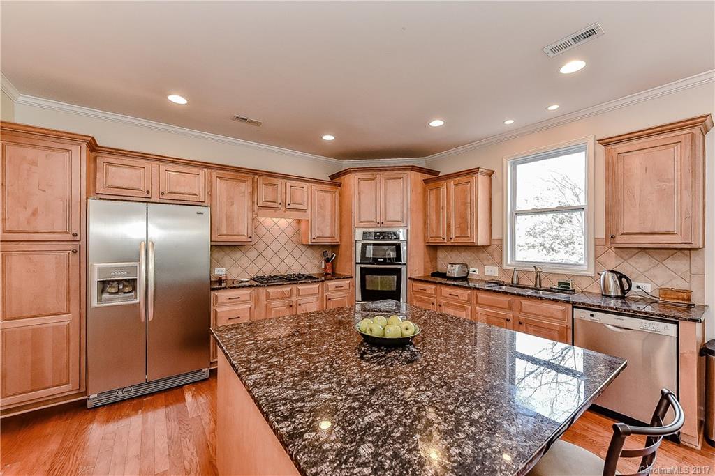 1006 Sudbury Lane Matthews NC 28104