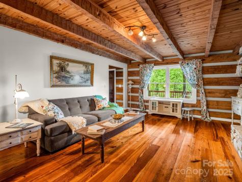 1145 Bearwallow Mountain Road Hendersonville NC 28792