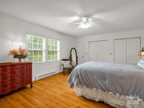 1145 Bearwallow Mountain Road Hendersonville NC 28792