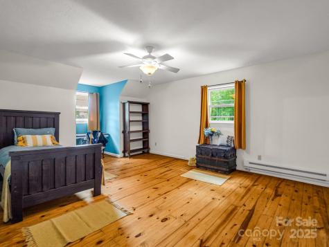 1145 Bearwallow Mountain Road Hendersonville NC 28792