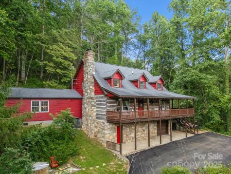 1145 Bearwallow Mountain Road Hendersonville NC 28792