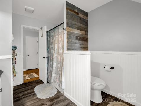 1145 Bearwallow Mountain Road Hendersonville NC 28792