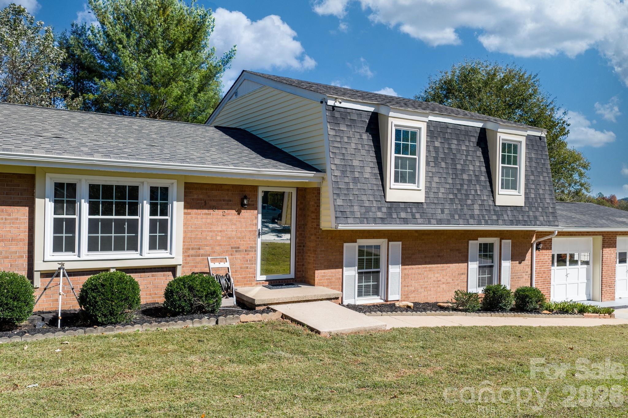 102 Castlegate Drive Morganton NC 28655