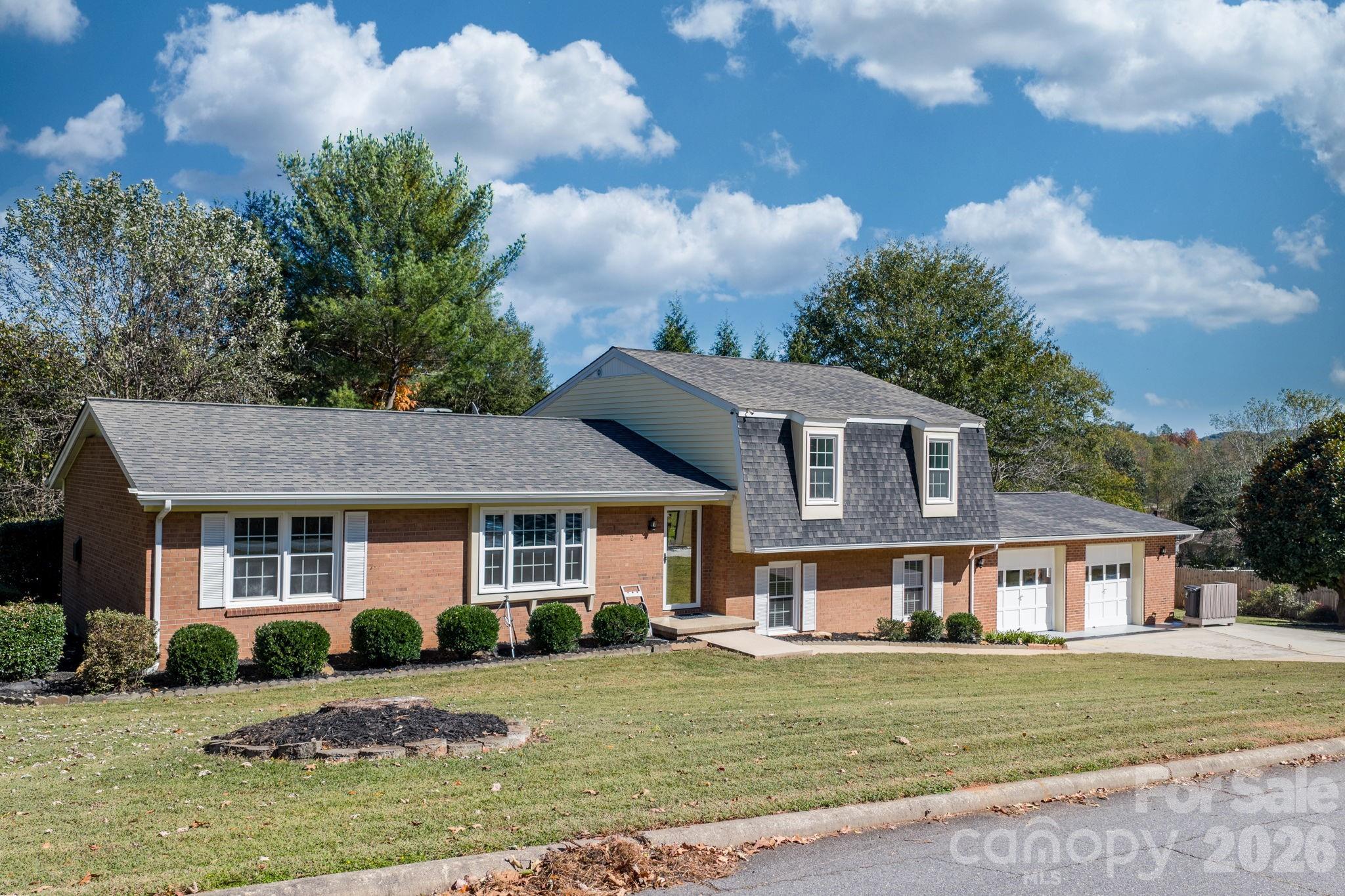 102 Castlegate Drive Morganton NC 28655