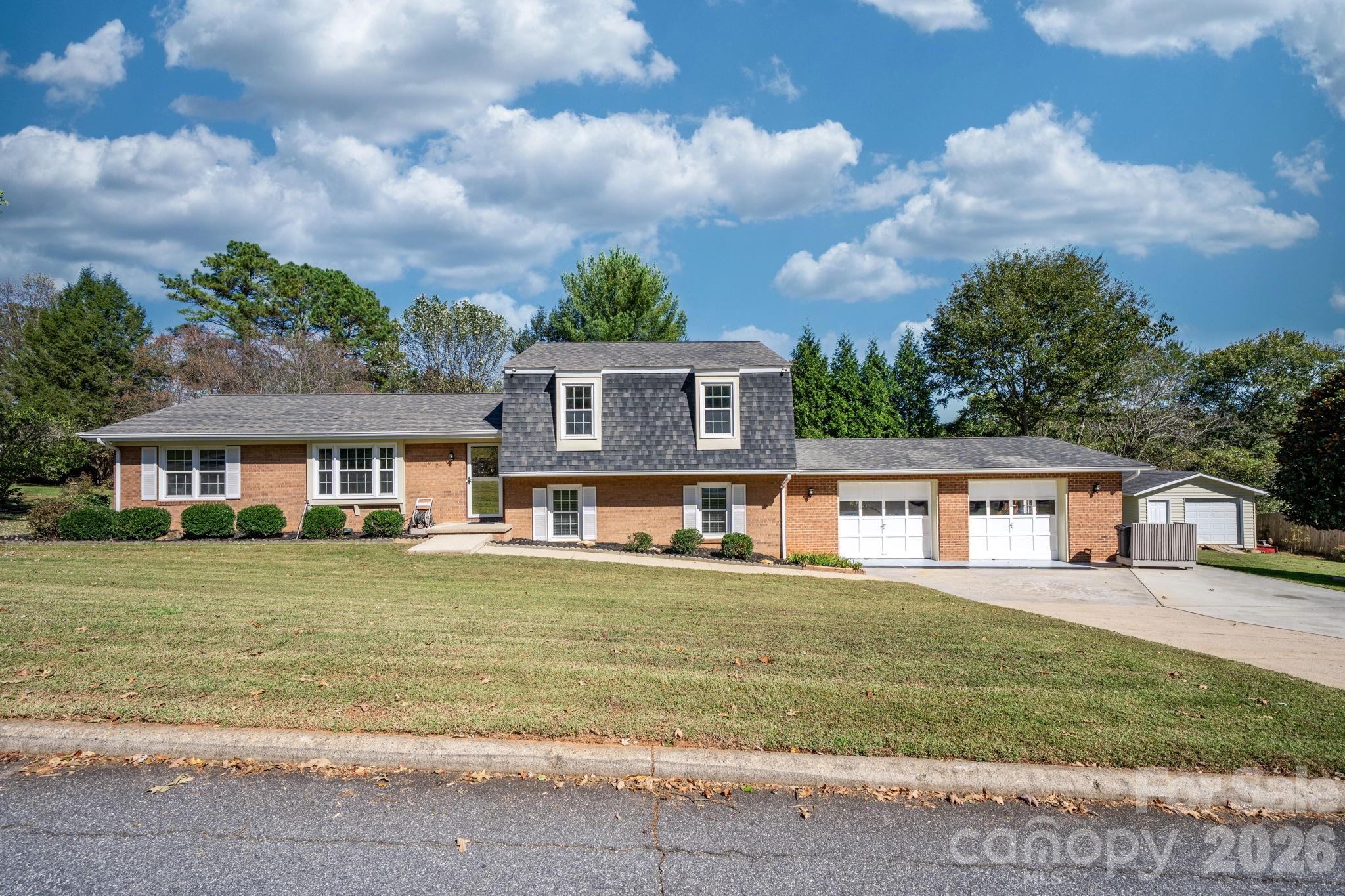 102 Castlegate Drive Morganton NC 28655