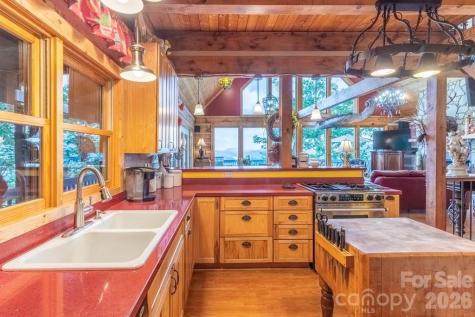 1783 W Cliff Road Cullowhee NC 28723