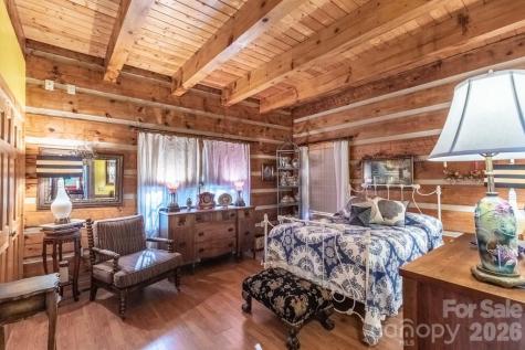 1783 W Cliff Road Cullowhee NC 28723