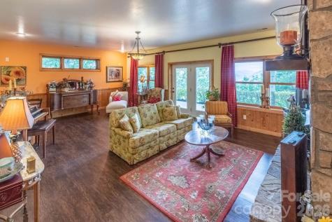 1783 W Cliff Road Cullowhee NC 28723