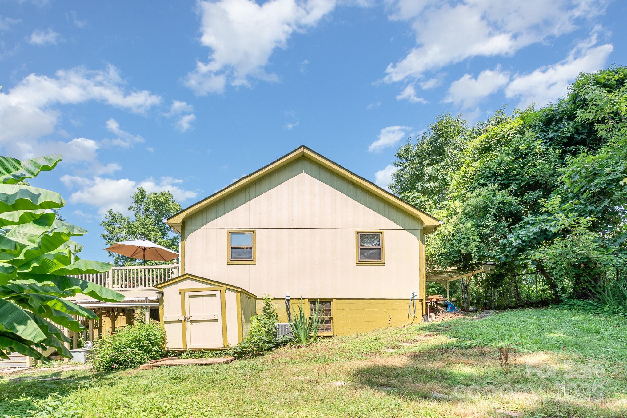 4124 Oakwood Road Charlotte NC 28269
