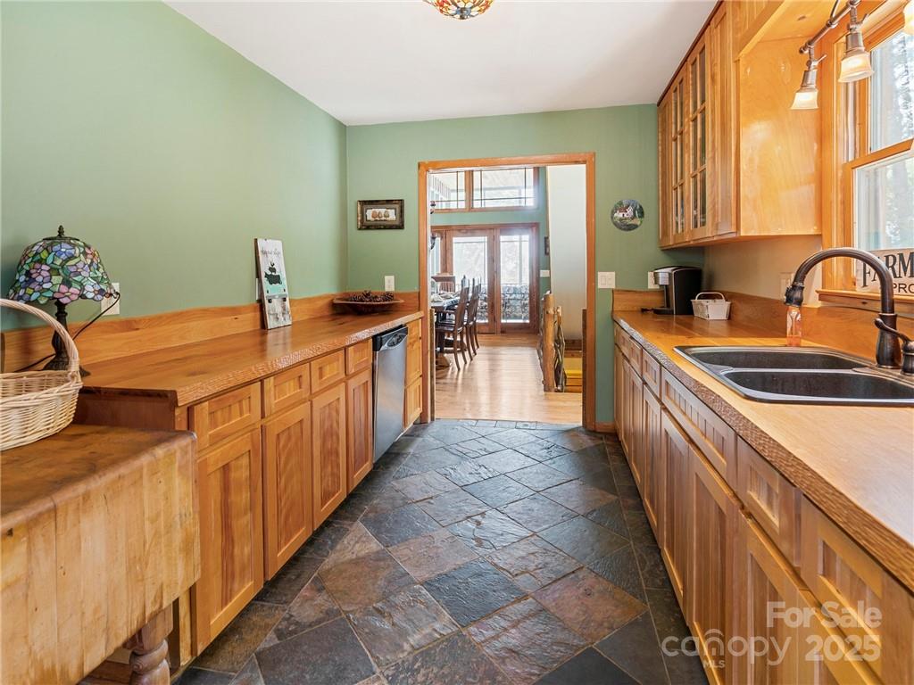167 Bold Springs Road Sylva NC 28779