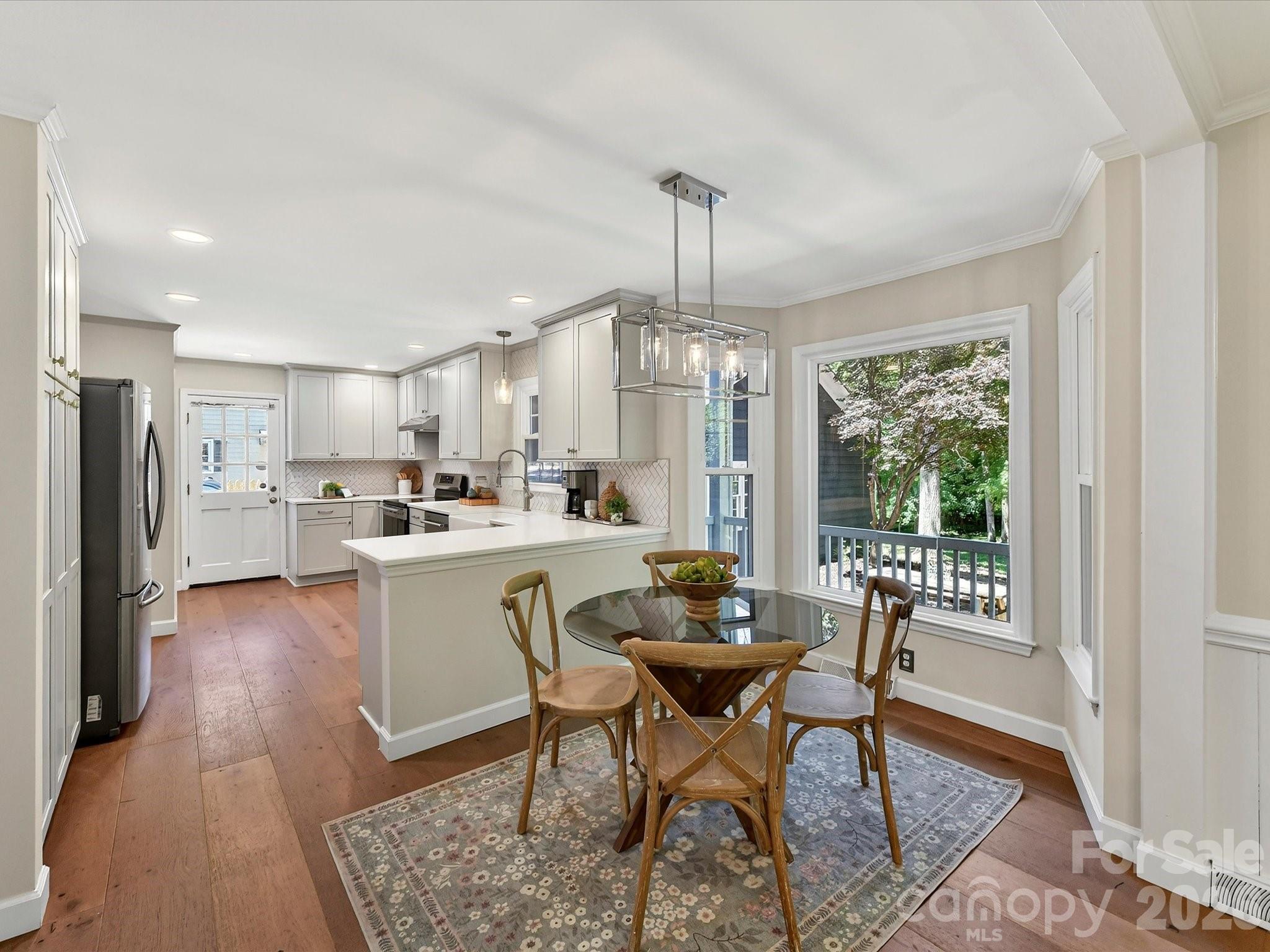4308 Meadowridge Drive Charlotte NC 28226