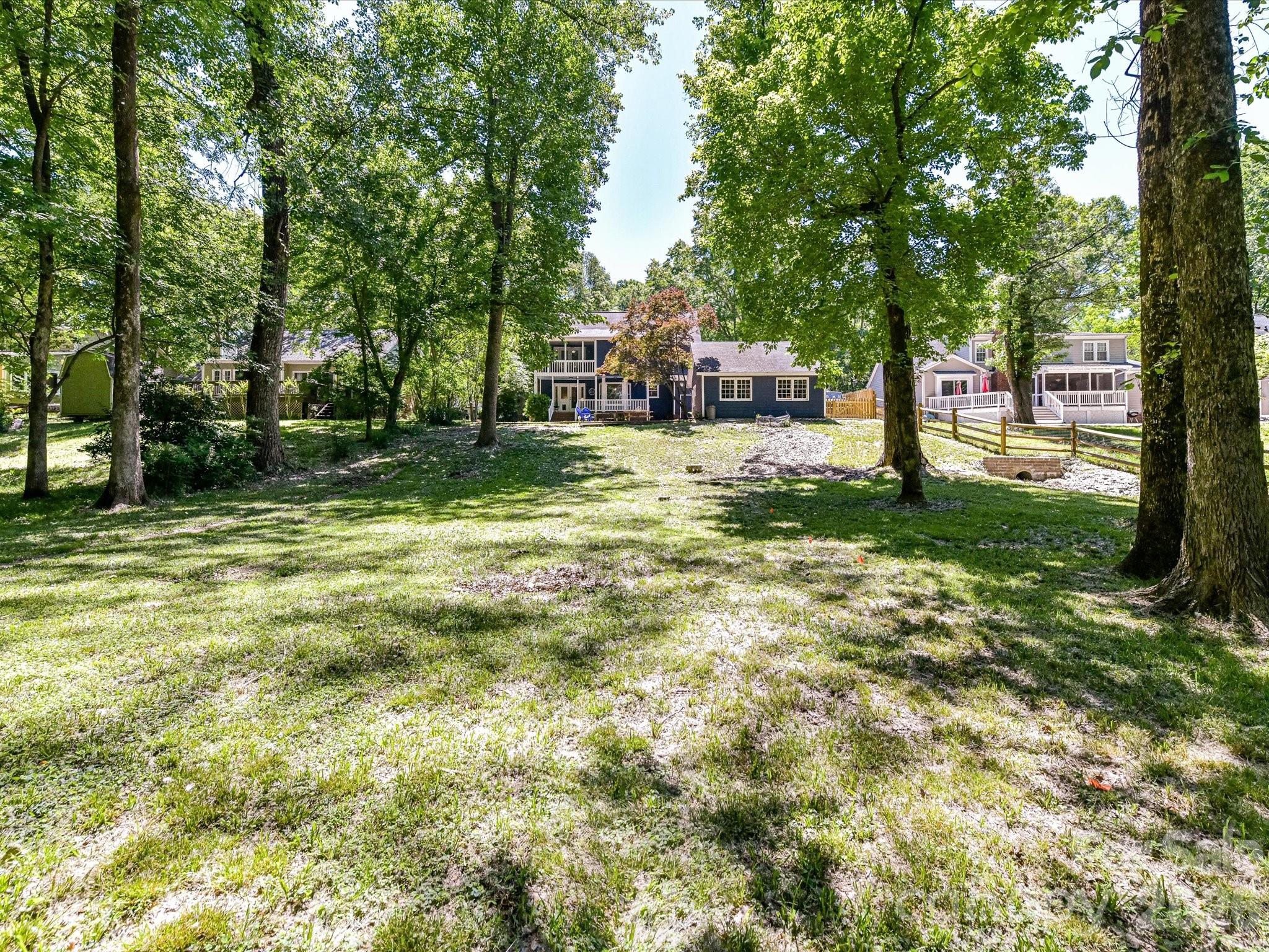 4308 Meadowridge Drive Charlotte NC 28226