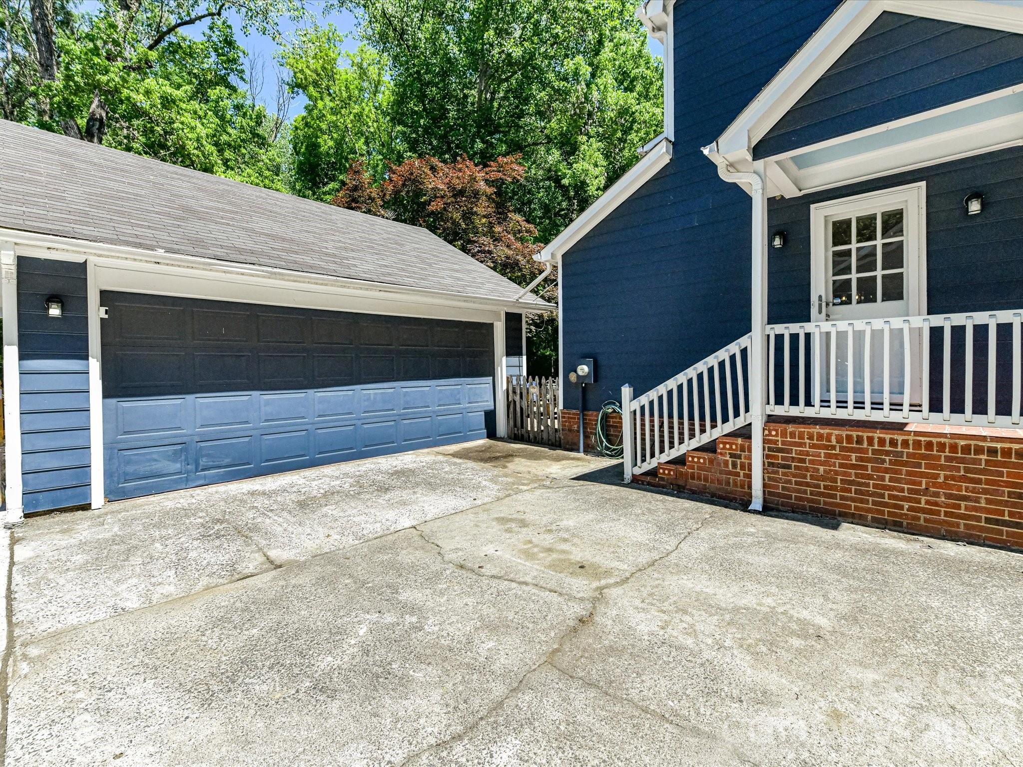 4308 Meadowridge Drive Charlotte NC 28226