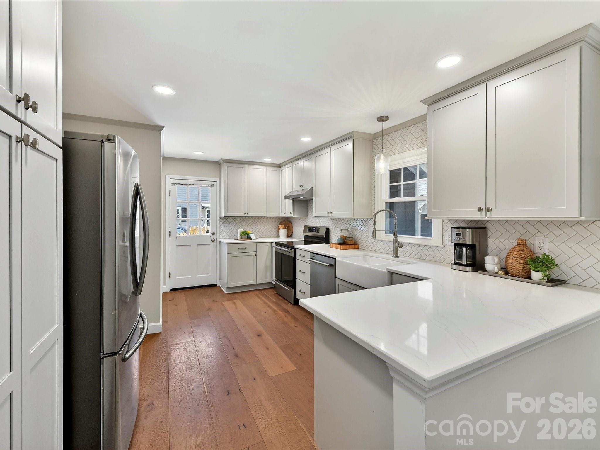 4308 Meadowridge Drive Charlotte NC 28226