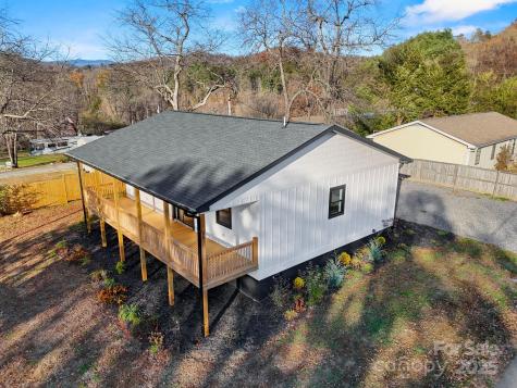 90 Park Street Bryson City NC 28713