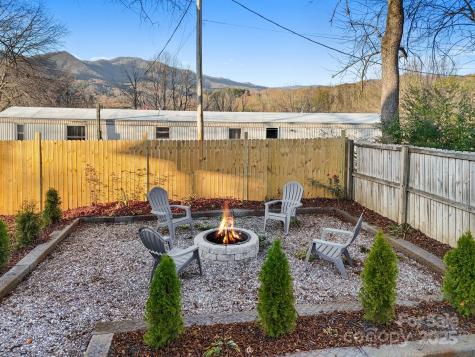 90 Park Street Bryson City NC 28713