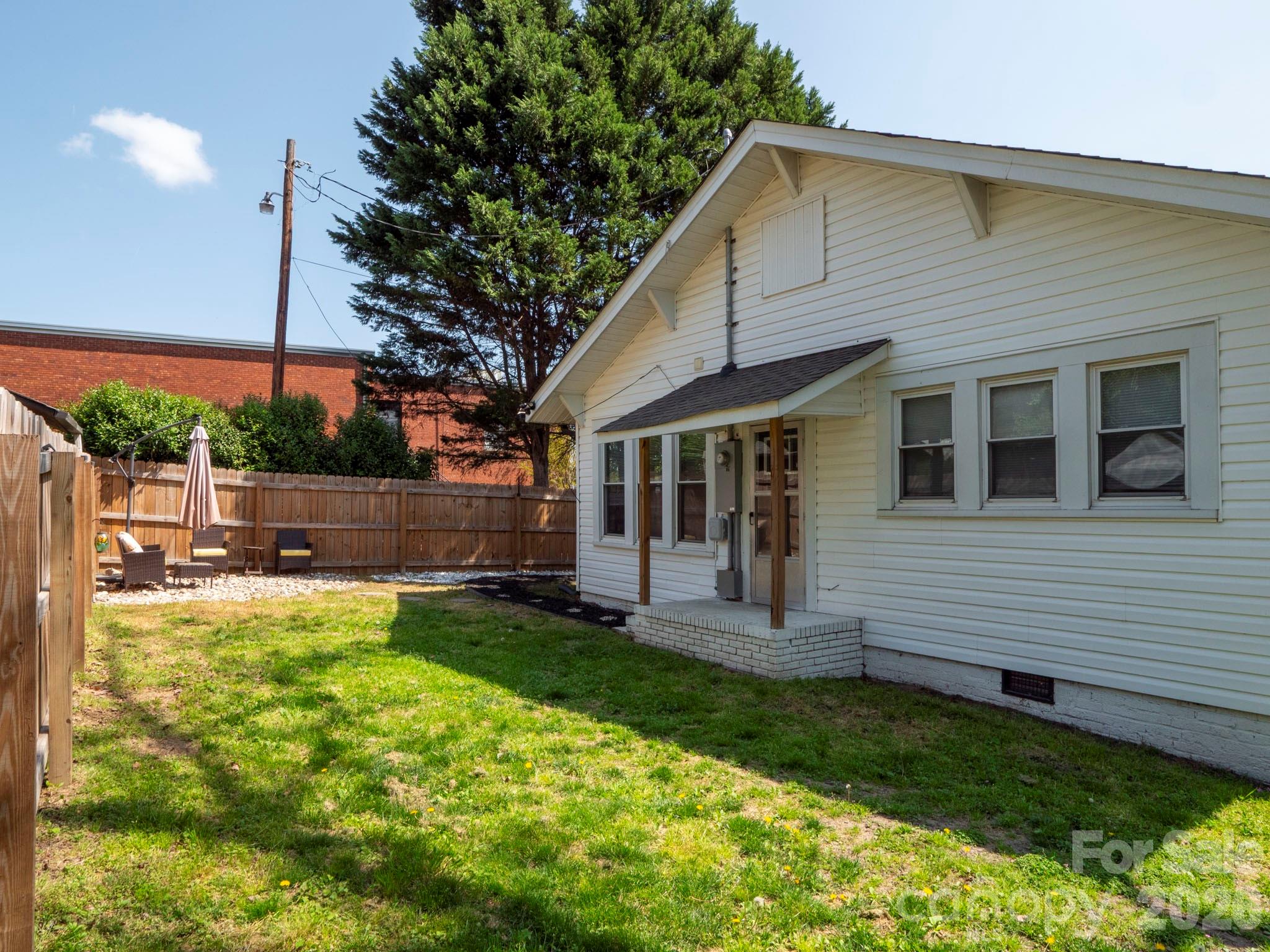 208 Hough Street Monroe NC 28112