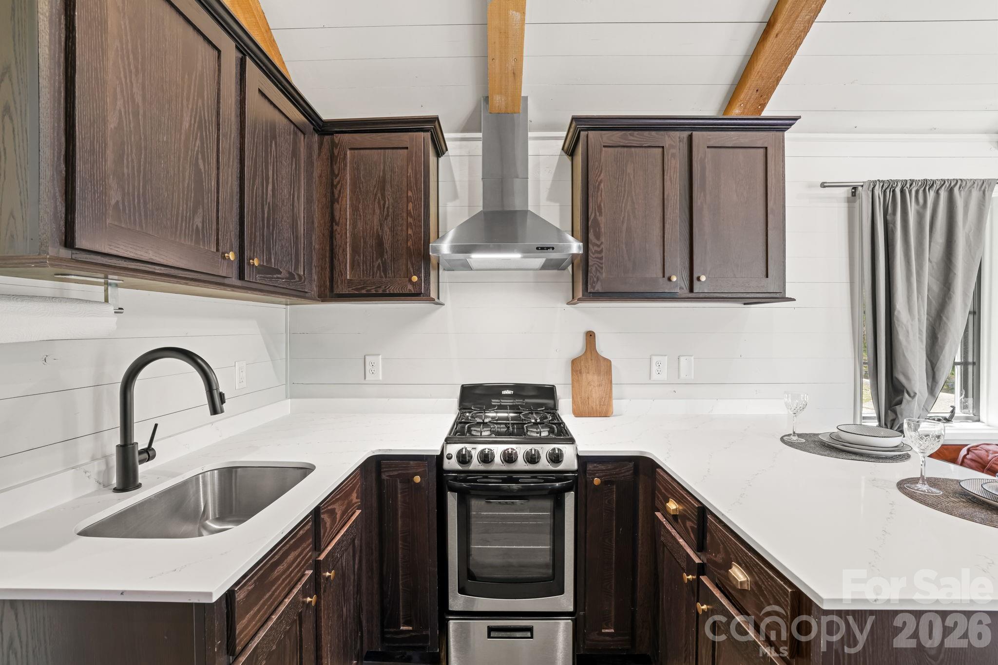 261 Rock Face Trail Highlands NC 28741
