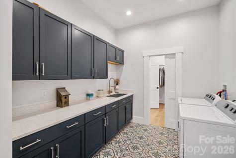 31 Grizzly Drive Leicester NC 28748