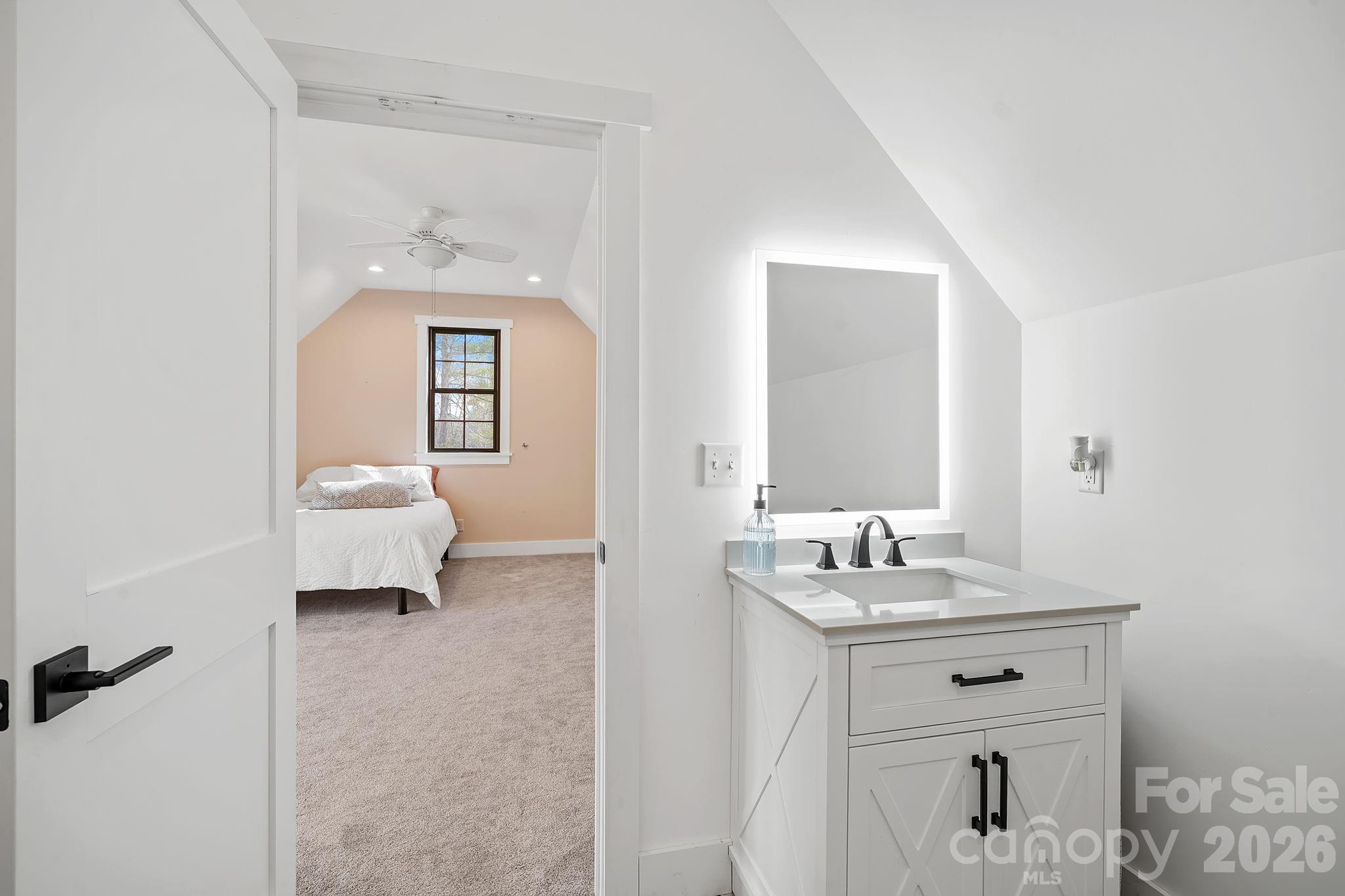 31 Grizzly Drive Leicester NC 28748