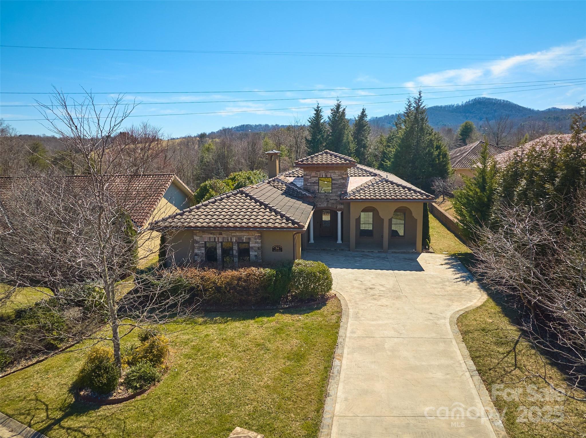 54 Ocaso Drive Asheville NC 28806