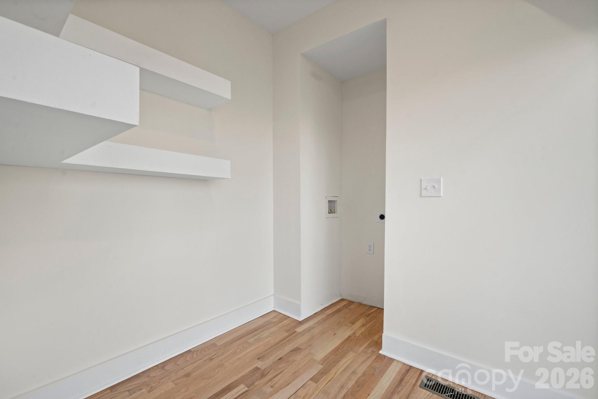 49 8th Street SE Hickory NC 28602
