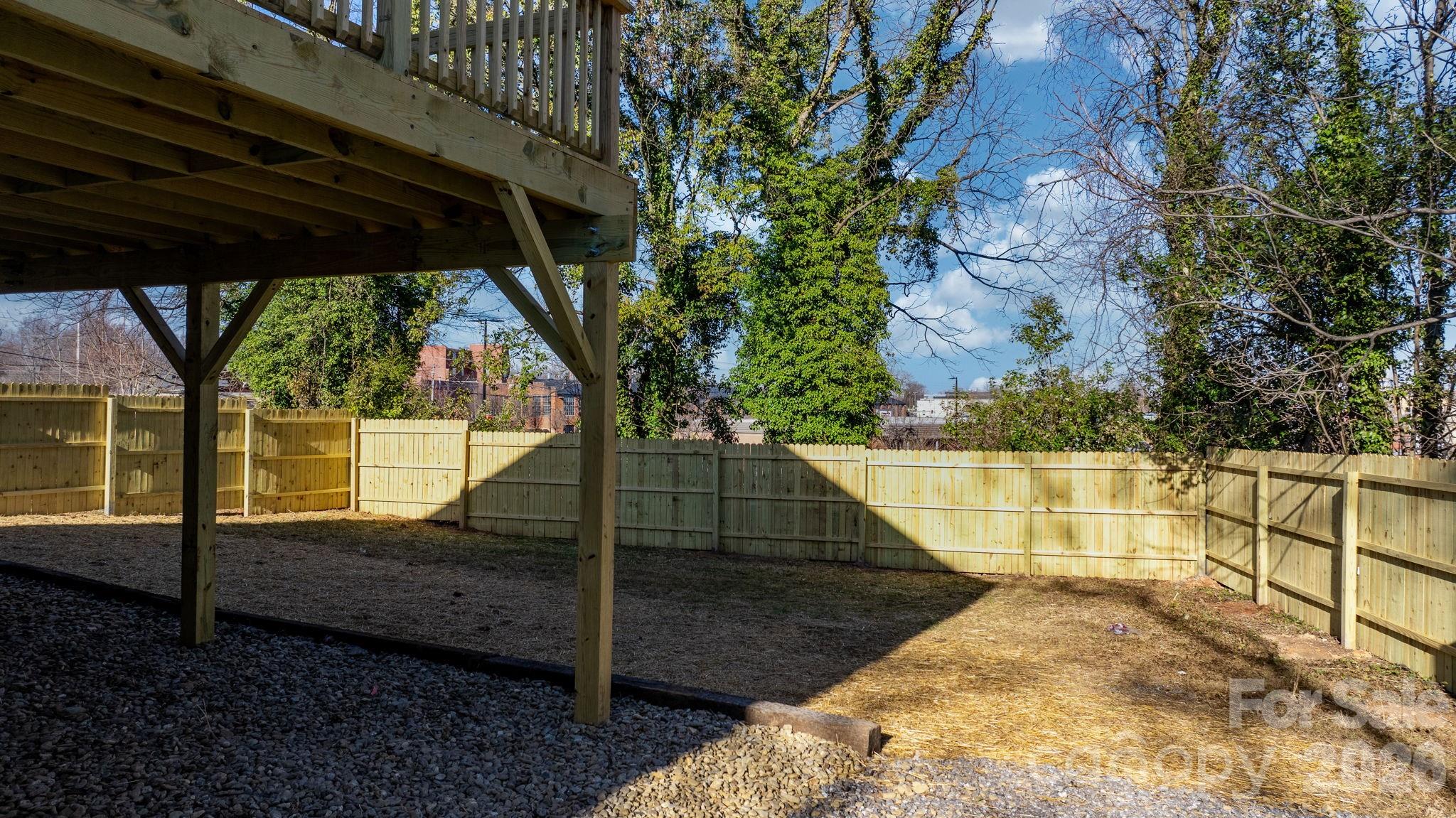 49 8th Street SE Hickory NC 28602