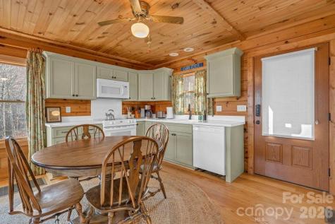 461 Arrowhead Ridge Road Spruce Pine NC 28777