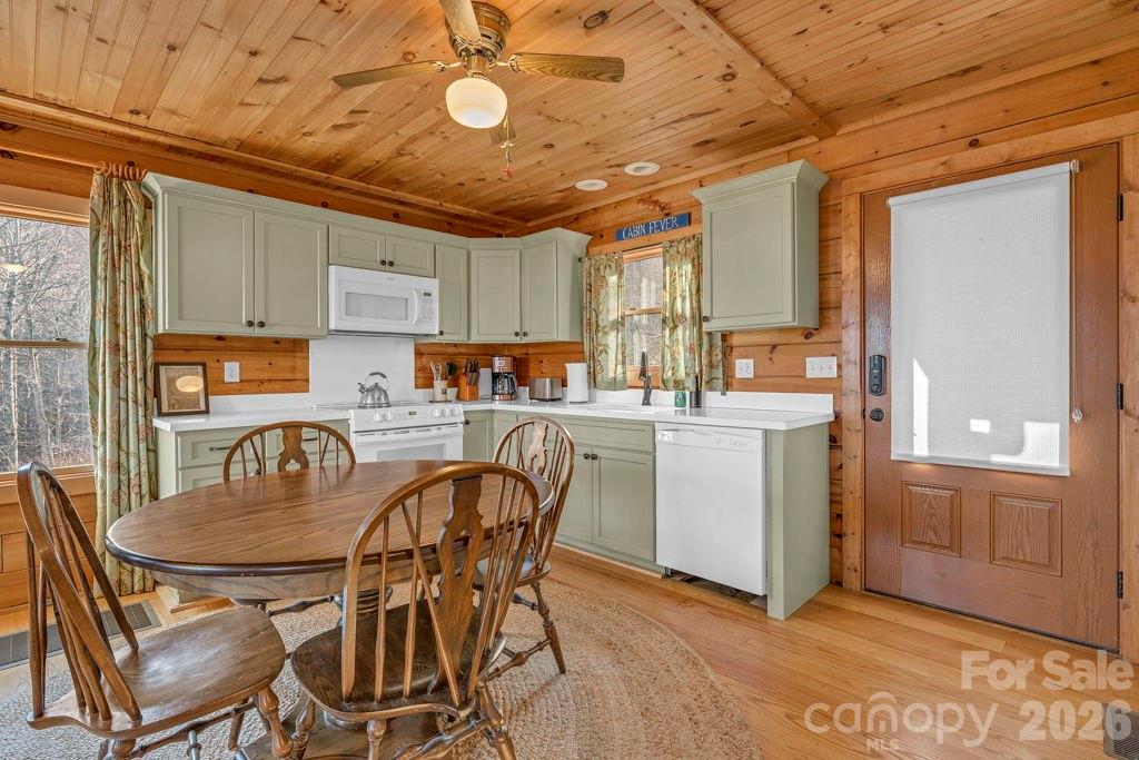 461 Arrowhead Ridge Road Spruce Pine NC 28777