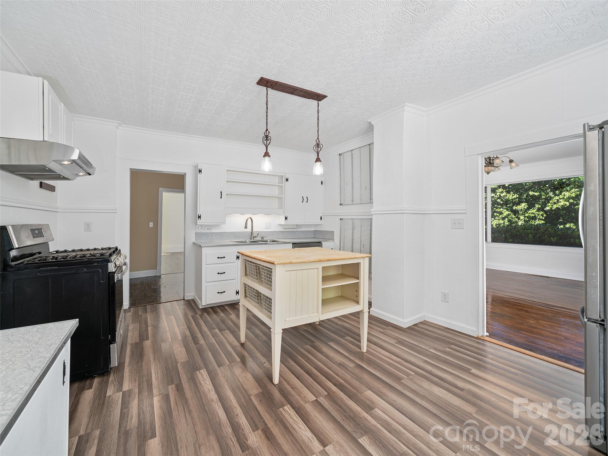 118 Robertson Street Burnsville NC 28714