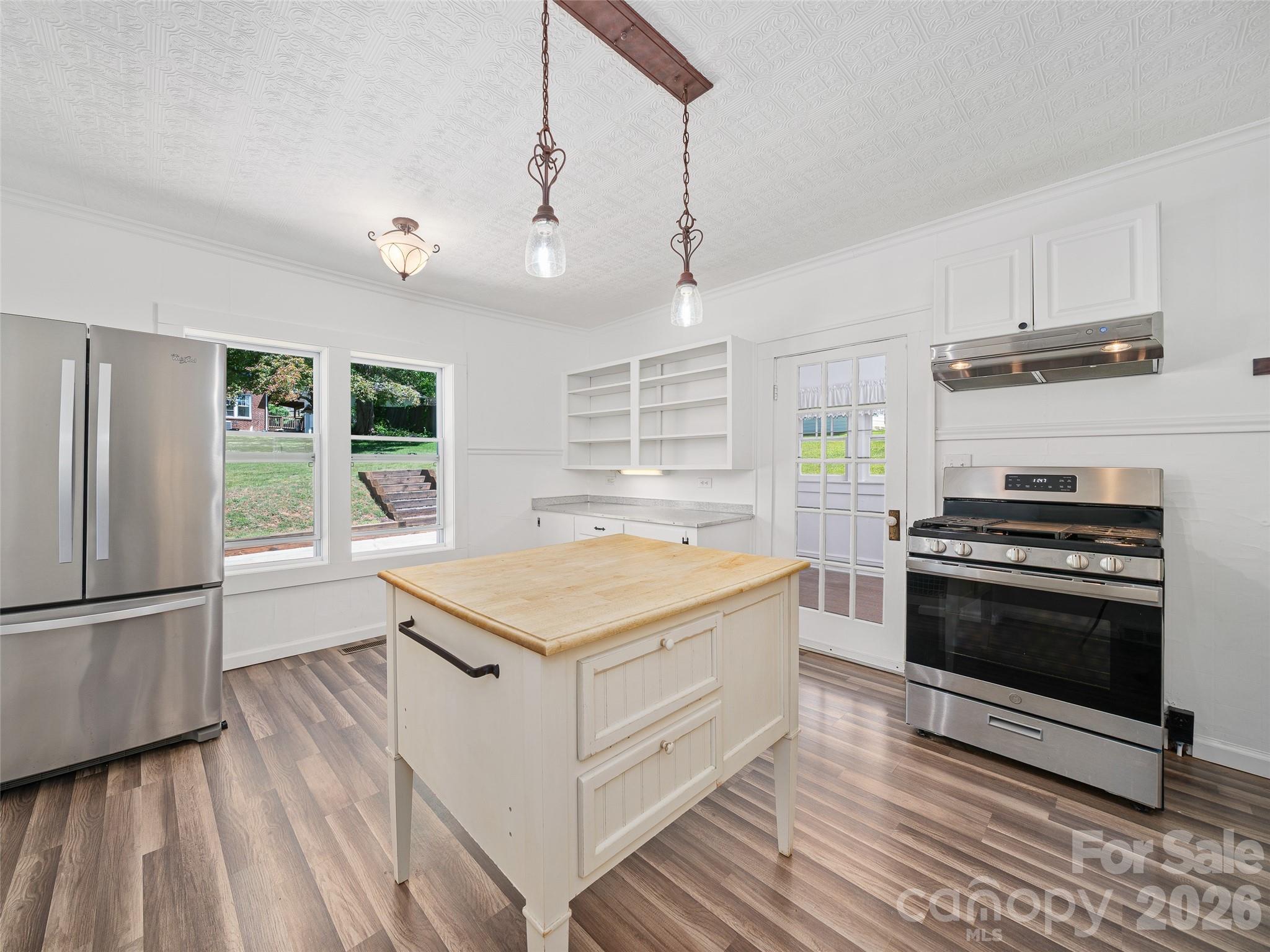 118 Robertson Street Burnsville NC 28714