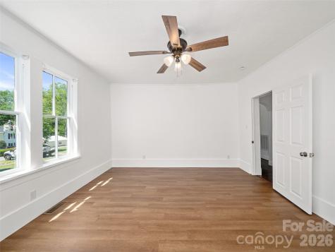 118 Robertson Street Burnsville NC 28714
