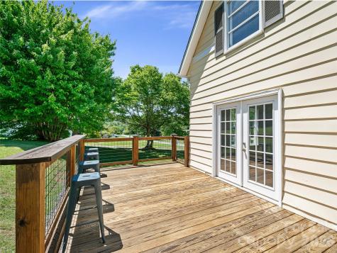 118 Robertson Street Burnsville NC 28714