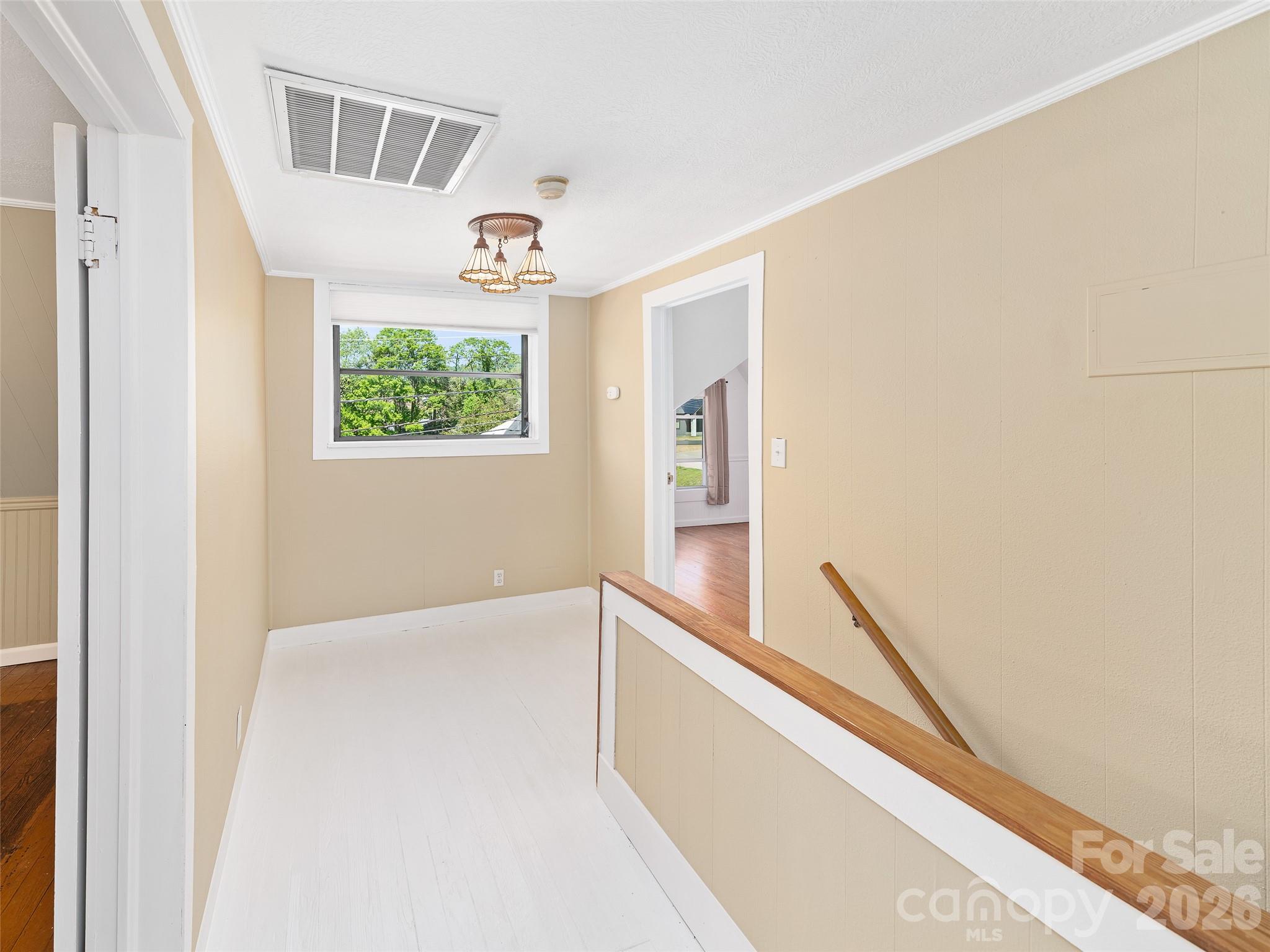 118 Robertson Street Burnsville NC 28714