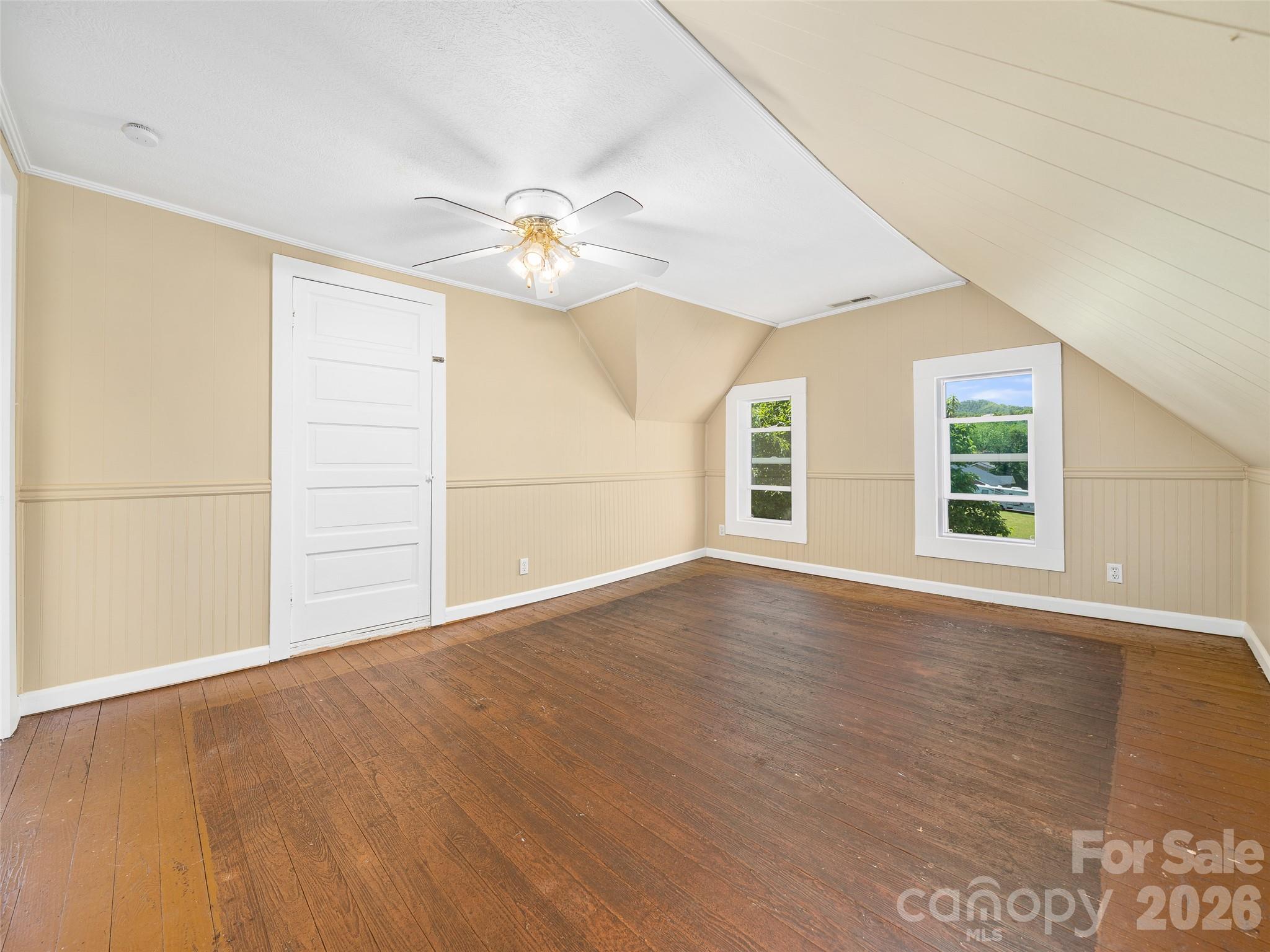 118 Robertson Street Burnsville NC 28714