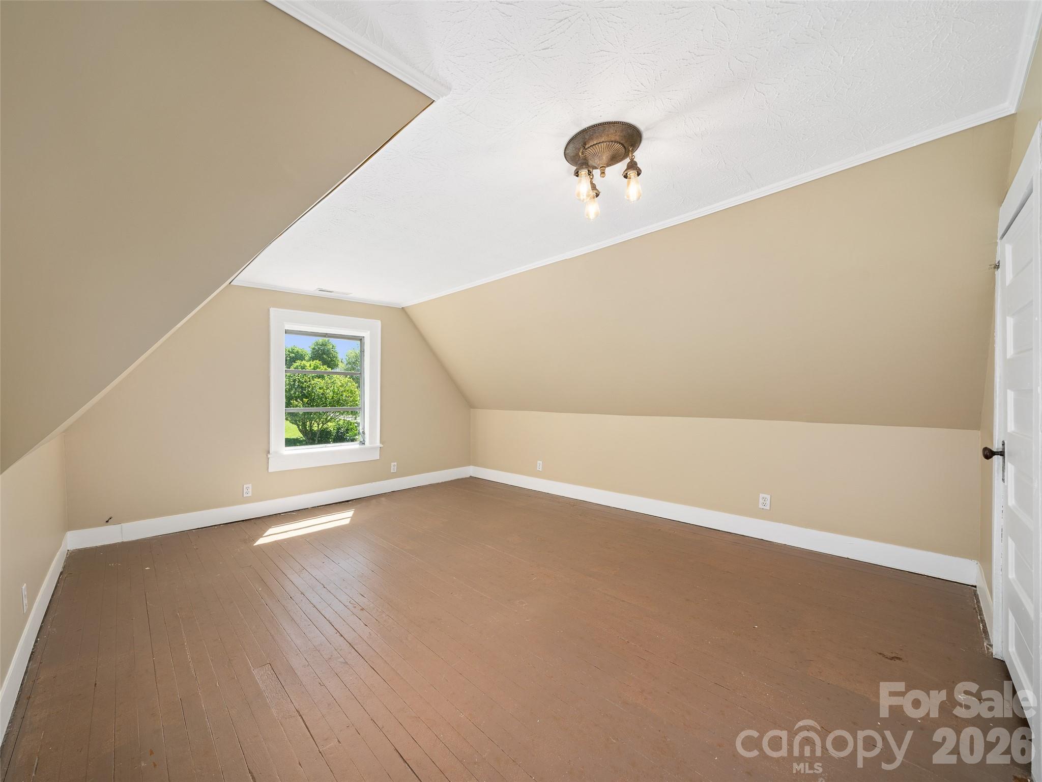 118 Robertson Street Burnsville NC 28714