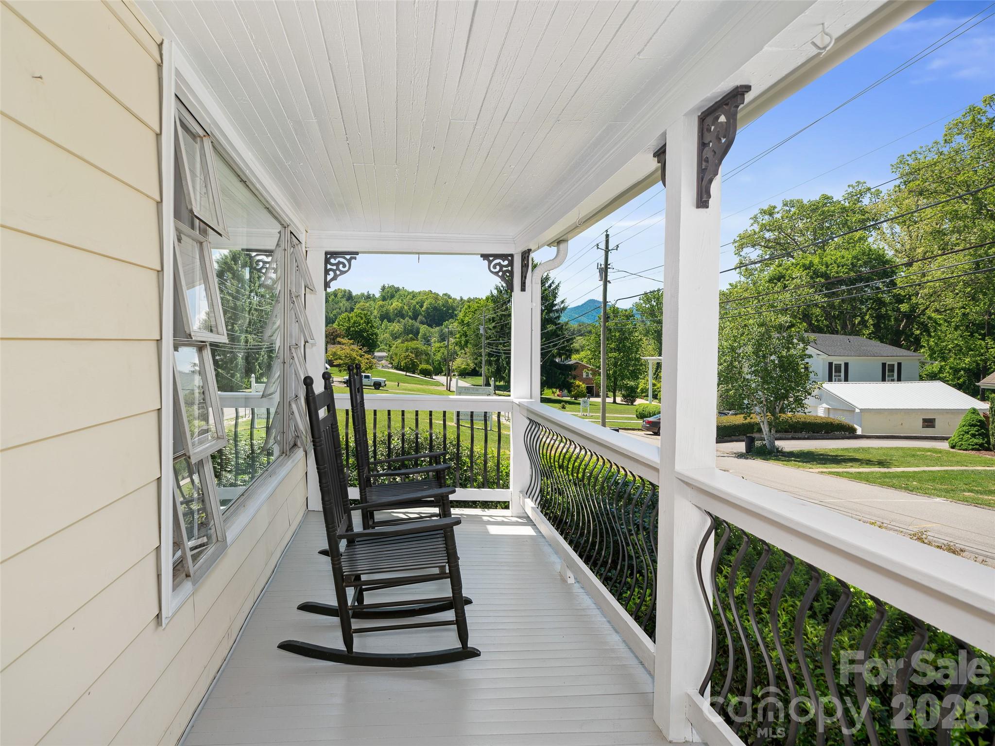 118 Robertson Street Burnsville NC 28714