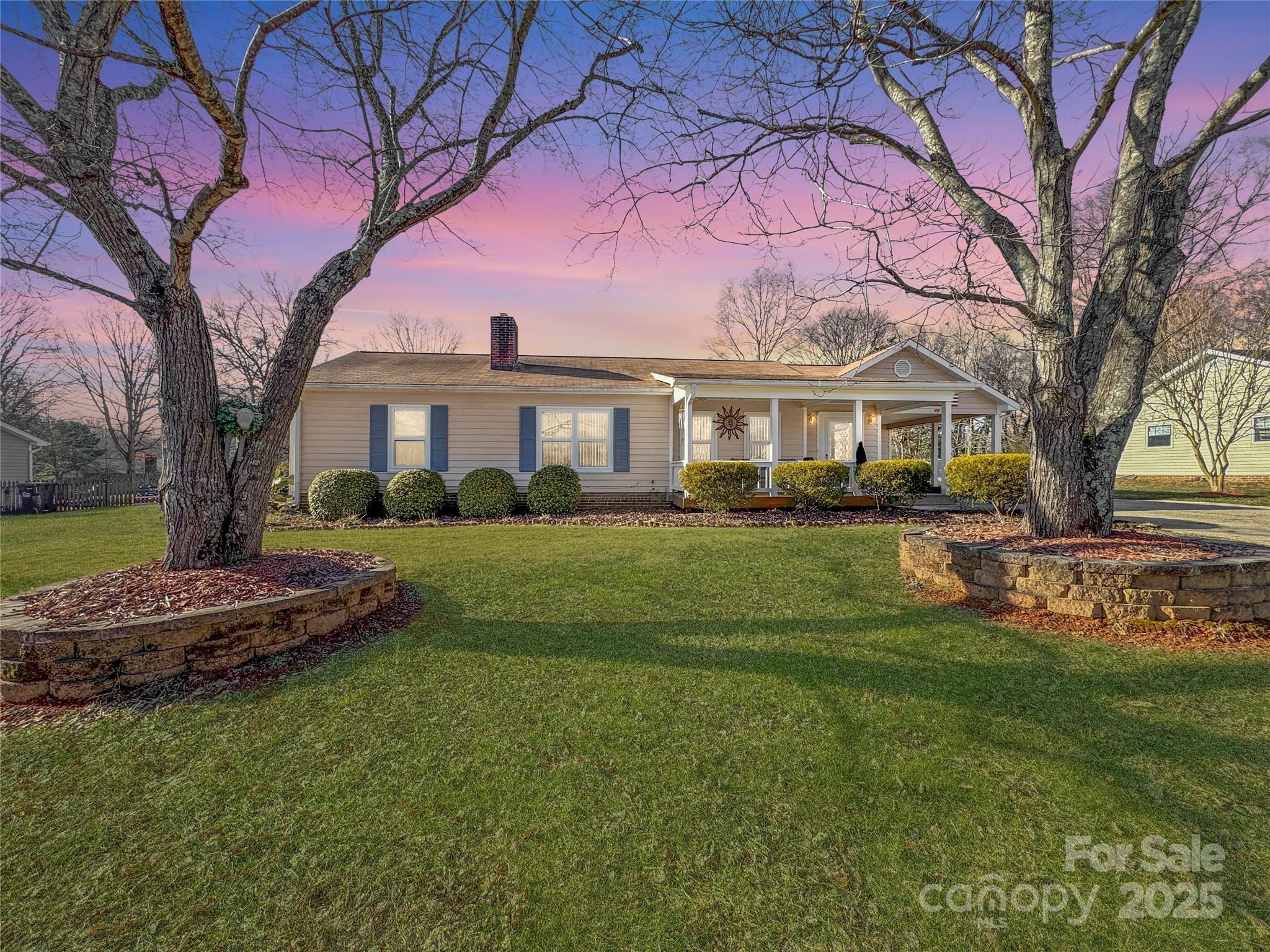 2316 Woodfield Circle Gastonia NC 28056